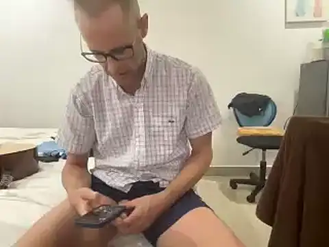 Snapshot of CamCrestXXX chatting on 4, 12, 2024 CamCrestXXX online show from 4, 12, 2024