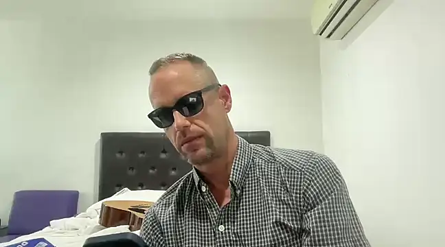 Snapshot of CamCrestXXX chatting on 22, 12, 2024 CamCrestXXX online show from 22, 12, 2024