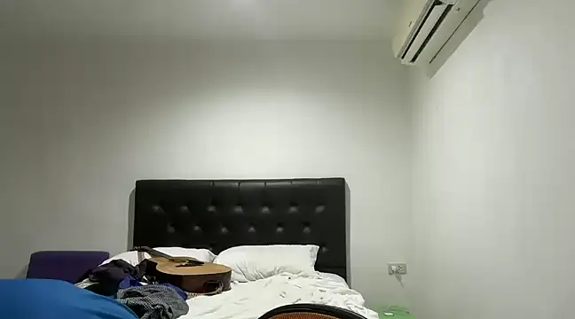 Snapshot of CamCrestXXX chatting on 22, 12, 2024 CamCrestXXX online show from 22, 12, 2024