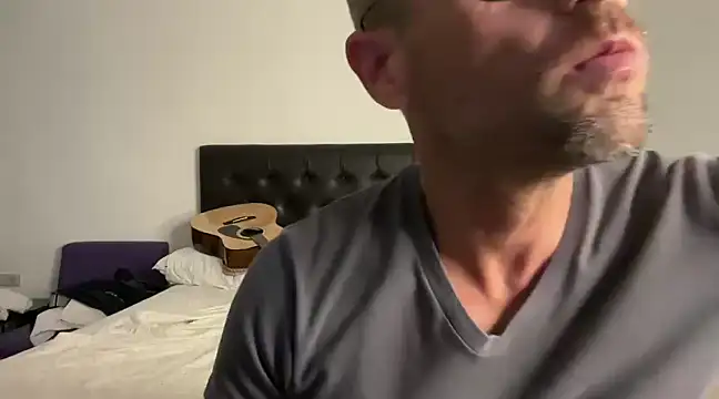 Snapshot of CamCrestXXX chatting on 10, 1, 2025 CamCrestXXX online show from 10, 1, 2025