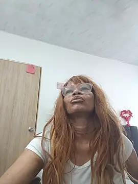 Snapshot of BustyMilf_ chatting on 18, 7, 2026 BustyMilf online show from 18, 7, 2026