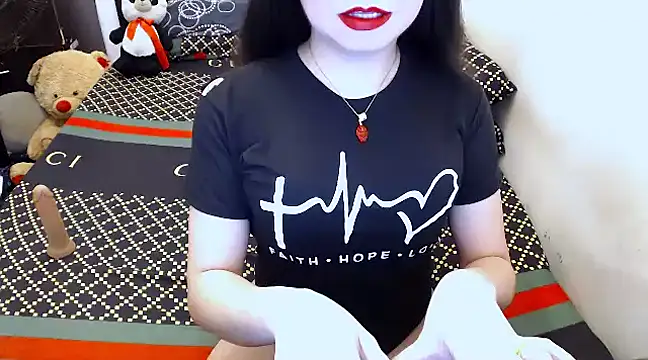 Snapshot of VeryFeminineTrans chatting on 5, 12, 2024 VeryFeminineTrans online show from 5, 12, 2024