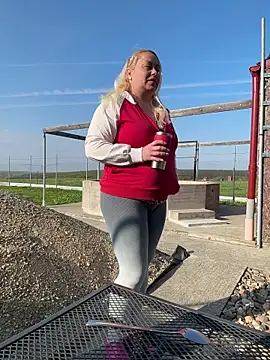 SabinaSweety online show from 16, 4, 2026