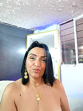Snapshot of zullyxhot chatting on 13, 9, 2025 zullyxhot online show from 13, 9, 2025