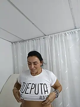 zullyxhot online show from 6, 6, 2026
