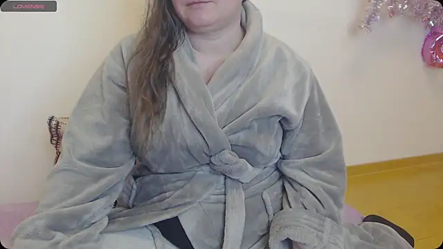 Lady Adrianna online show from 28, 2, 2025