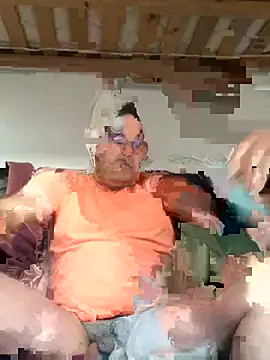 Snapshot of Lentbulant chatting on 9, 3, 2025 Lentbulant online show from 9, 3, 2025