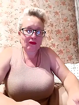 Snapshot of Cerd_Ayaz chatting on 13, 10, 2025 Cerd Ayaz online show from 13, 10, 2025