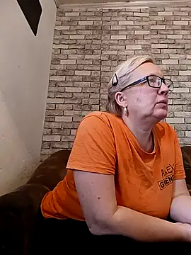 Snapshot of Cerd_Ayaz chatting on 24, 10, 2025 Cerd Ayaz online show from 24, 10, 2025