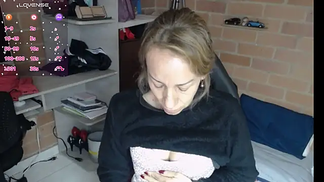 Snapshot of cristin_doll_ chatting on 11, 7, 2026 cristin doll online show from 11, 7, 2026