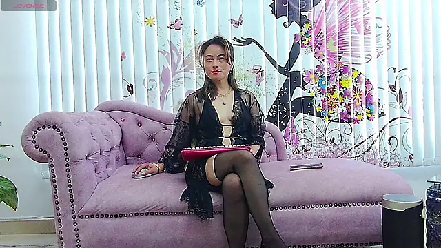 Snapshot of MarcelaFlores chatting on 30, 4, 2026 MarcelaFlores online show from 30, 4, 2026