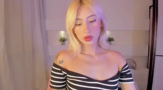 AshleyRoys online show from 6, 2, 2025