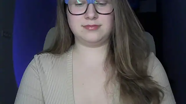 SeasonalSomeone online show from 11, 4, 2026