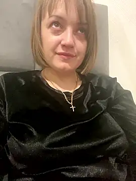 Snapshot of Amelie_Shy chatting on 2, 12, 2024 Amelie Shy online show from 2, 12, 2024