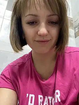 Snapshot of Amelie_Shy chatting on 7, 1, 2025 Amelie Shy online show from 7, 1, 2025