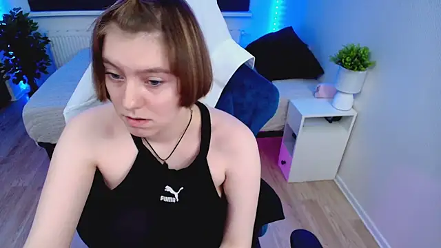 CranberryHot online show from 28, 2, 2025