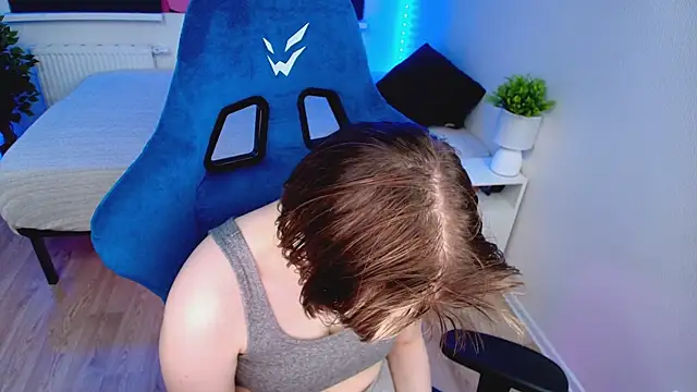 CranberryHot online show from 2, 3, 2025