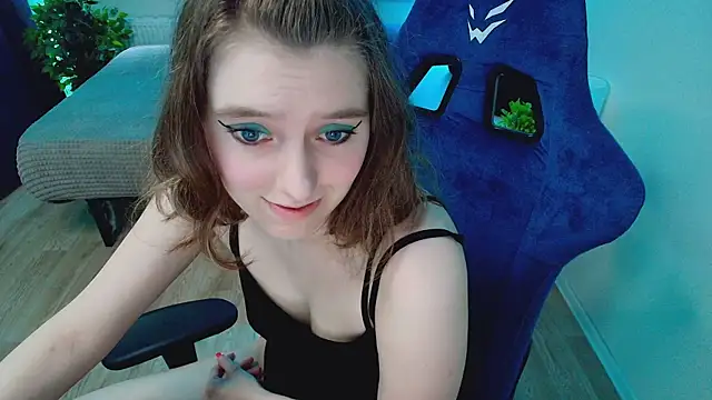 Snapshot of CranberryHot chatting on 17, 6, 2026 CranberryHot online show from 17, 6, 2026