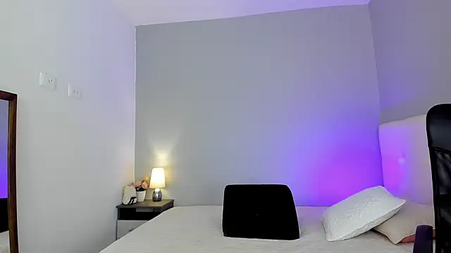 Snapshot of NataliaBuiles chatting on 23, 1, 2025 NataliaBuiles online show from 23, 1, 2025