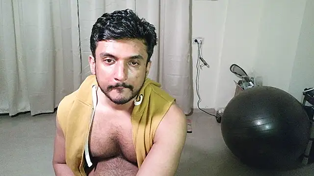 Snapshot of daringcutie chatting on 31, 7, 2026 daringcutie online show from 31, 7, 2026