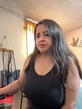 latinfemale online show from 2, 2, 2026