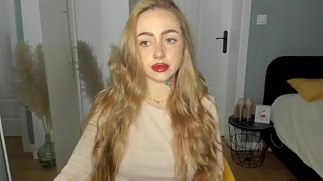 sexyCoralie online show from 7, 5, 2026