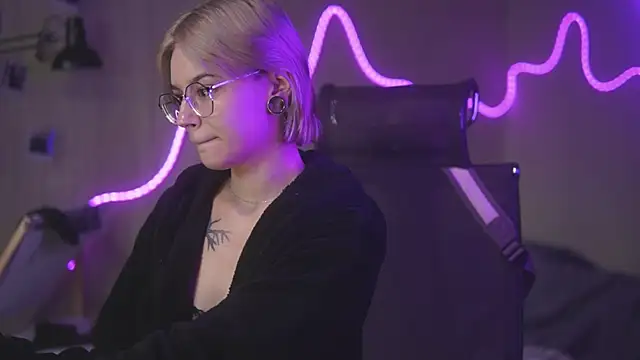 Snapshot of alyssa_sweet chatting on 13, 5, 2026 alyssa sweet online show from 13, 5, 2026