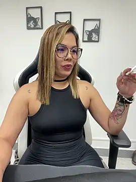 Snapshot of KellyBrooklyn_ chatting on 18, 3, 2025 KellyBrooklyn online show from 18, 3, 2025