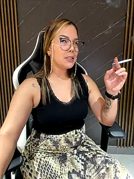 Snapshot of KellyBrooklyn_ chatting on 12, 9, 2025 KellyBrooklyn online show from 12, 9, 2025
