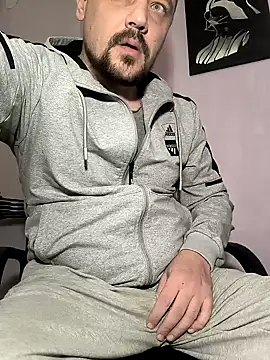 Snapshot of DanielOhCool chatting on 6, 12, 2024 DanielOhCool online show from 6, 12, 2024