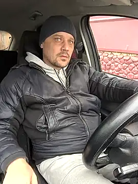 Snapshot of DanielOhCool chatting on 28, 2, 2025 DanielOhCool online show from 28, 2, 2025