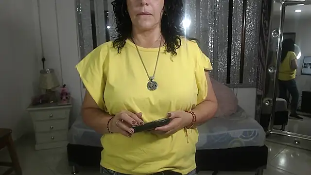 mijal queen online show from 17, 1, 2025