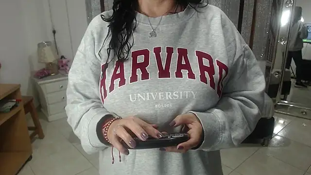 mijal queen online show from 15, 2, 2025