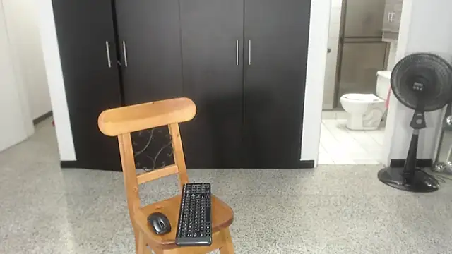 mijal queen online show from 28, 2, 2025