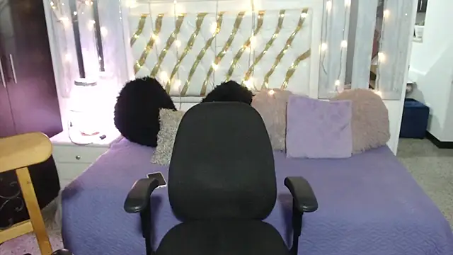 mijal queen online show from 14, 3, 2025