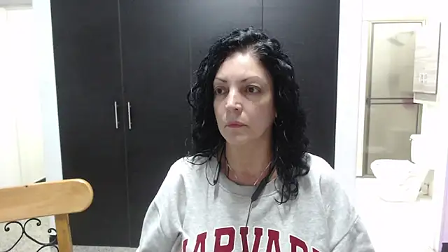 mijal queen online show from 2, 10, 2025