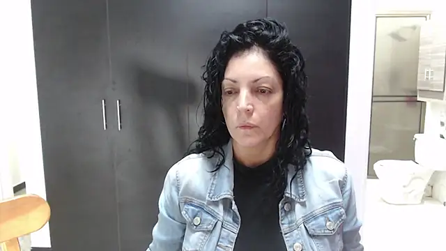 mijal queen online show from 12, 11, 2025