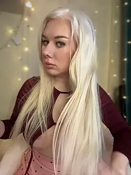 LaraHollywood online show from 27, 1, 2025