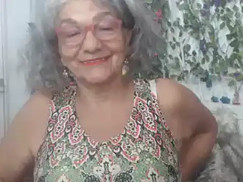 Snapshot of FunnyGrandma chatting on 7, 2, 2025 FunnyGrandma online show from 7, 2, 2025