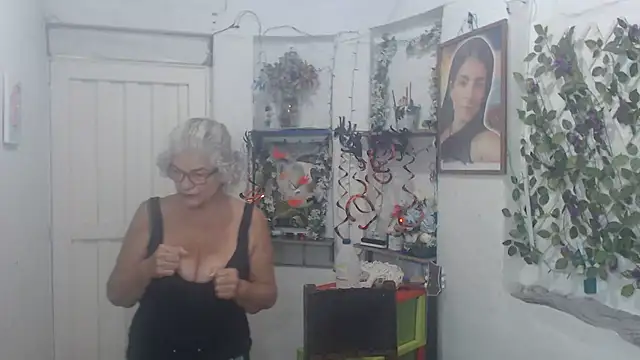 FunnyGrandma online show from 23, 10, 2025