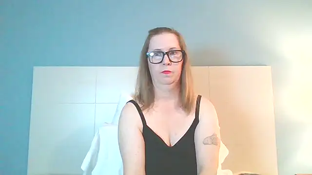 SweetandNaughty1 online show from 10, 1, 2025