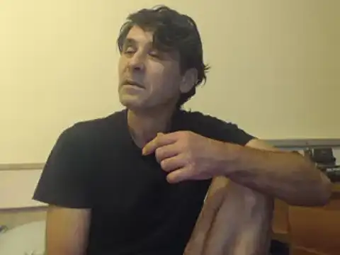 Snapshot of yvesstorm1 chatting on 4, 1, 2025 yvesstorm1 online show from 4, 1, 2025