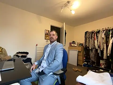 Kramer023 online show from 7, 2, 2025