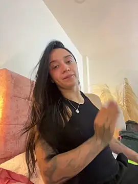 EmmyEvans1 online show from 1, 3, 2025