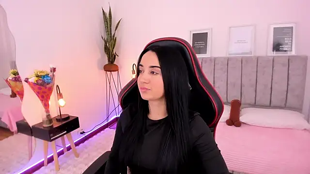 EmmyEvans1 online show from 11, 3, 2025