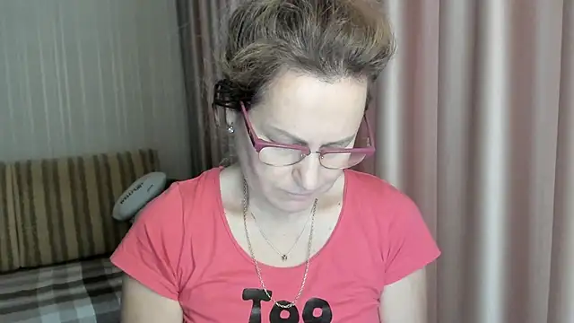 lauraoven online show from 12, 1, 2025