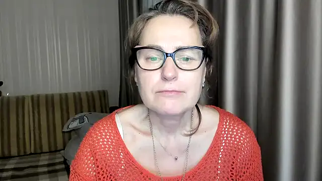 lauraoven online show from 10, 2, 2025