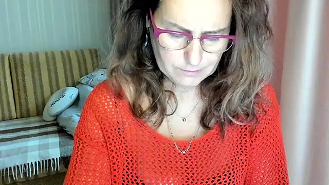 lauraoven online show from 14, 10, 2025