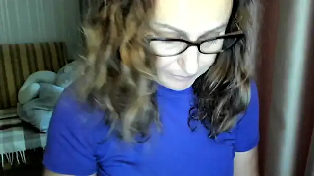 lauraoven online show from 7, 11, 2025