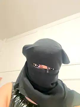 Snapshot of Marocainegroscul chatting on 5, 12, 2025 Marocainegroscul online show from 5, 12, 2025